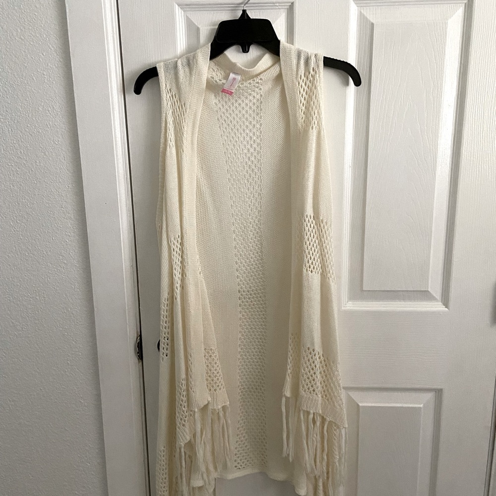 White Woven sleeves cardigan (vest)